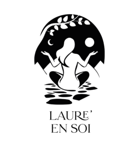 Troisième proposition de logo pour kinésiologue, silhouette en méditation dans un cercle naturel